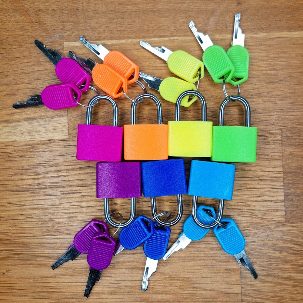 Decorative padlocks and keys 🔐🌈 Rainbow bundle! - Picture 4 of 9